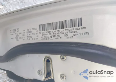 2017 Ram 1500 Big Horn 4X4 5'7 Box z USA, uszkodzony, nr VIN 1C6RR7LT2HS750387